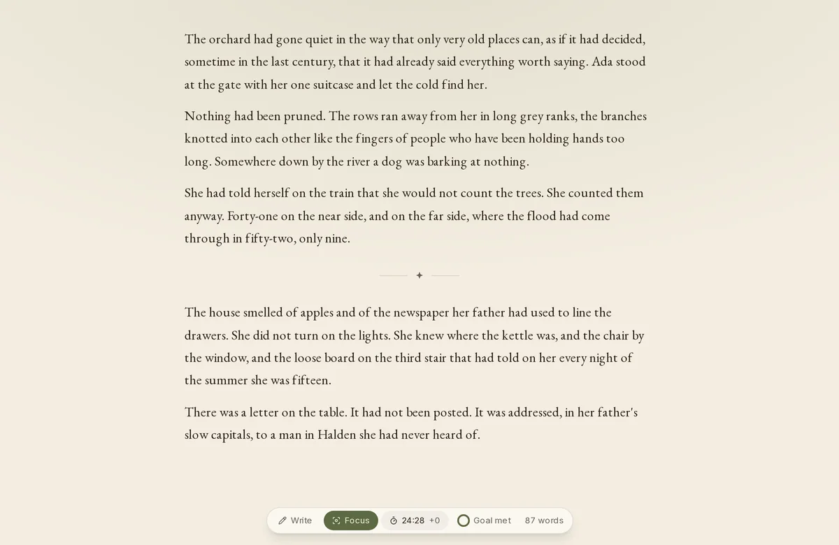 Focus mode: only the text on a plain page, with a sprint timer counting down in the bar at the bottom.